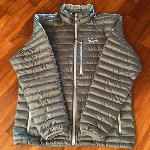 Men’s down jacket by Mountain Hardwear - Picture 4 of 10
